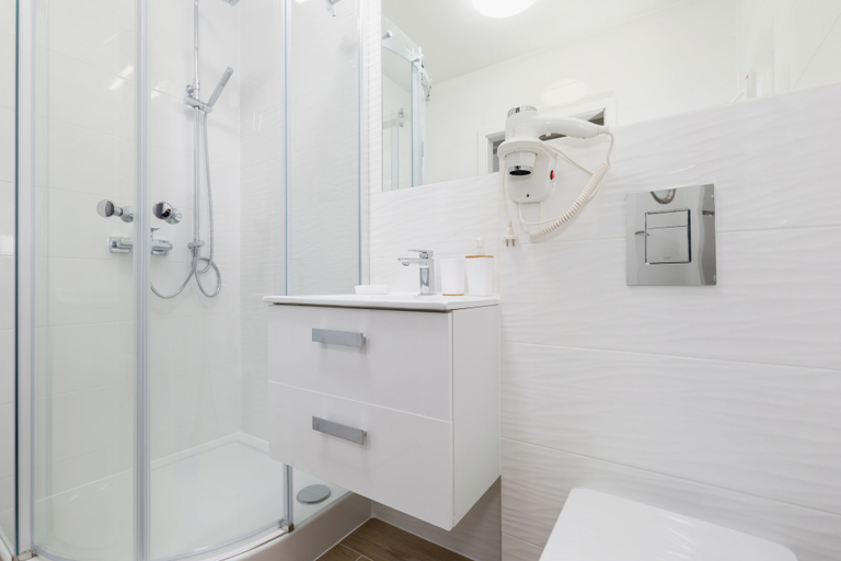 Bathroom 4, Villa Ula Apartament, Kamień