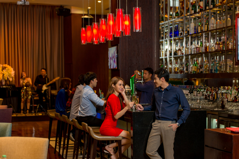 Food & Drinks 12