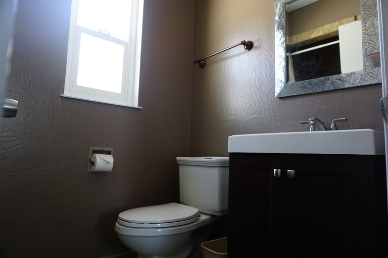 Bathroom 4, A&A Lake Tahoe Inn, El Dorado