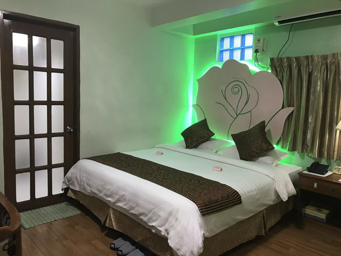Bedroom 3, Crystal Palace Hotel, Yangon