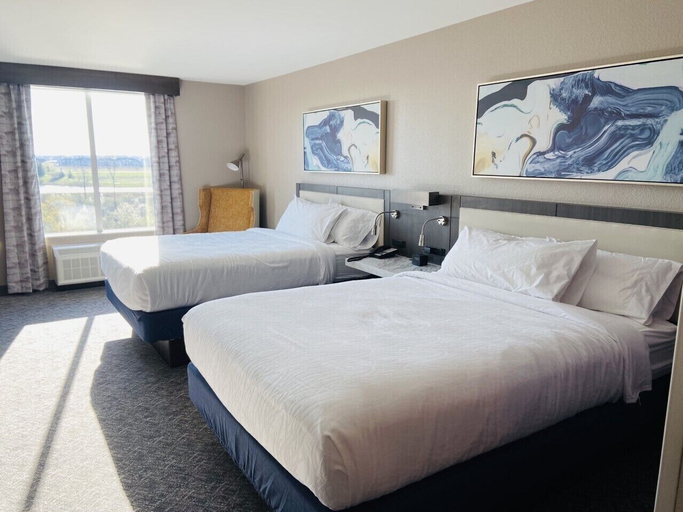 Bedroom 2, Hilton Garden Inn Fort Wayne North, Allen