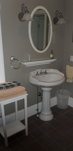 Bathroom 4, Windsome Bed & Breakfast, Newport