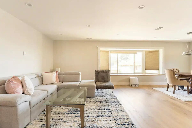 Others 4, 67 Alta Vista Way, San Mateo