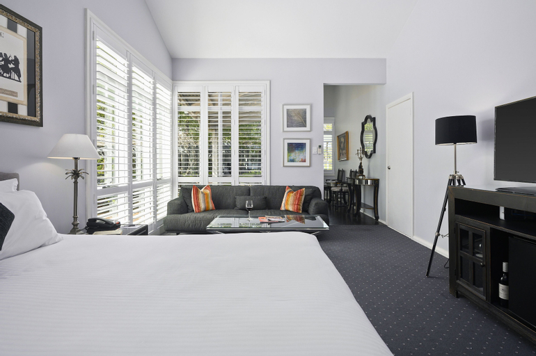 Bedroom 26