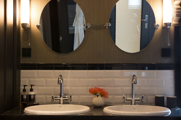 Bathroom 5, Valverde Lisboa Hotel & Garden - Relais & Châteaux, Lisbon