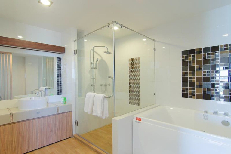 Bathroom 3, The Lake Hotel, Muang Khon Kaen