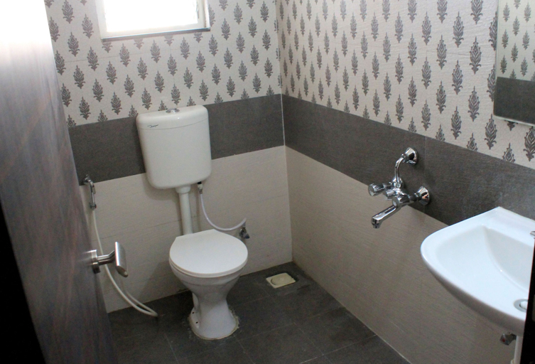 Bathroom 3, StayBird Icon Bliss, An Apartment Hotel, Pune