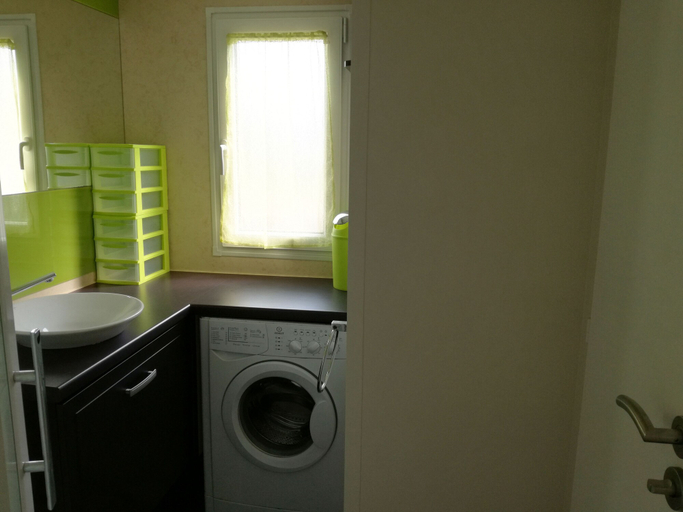 Bathroom 3, Camping Les Goelands, Morbihan