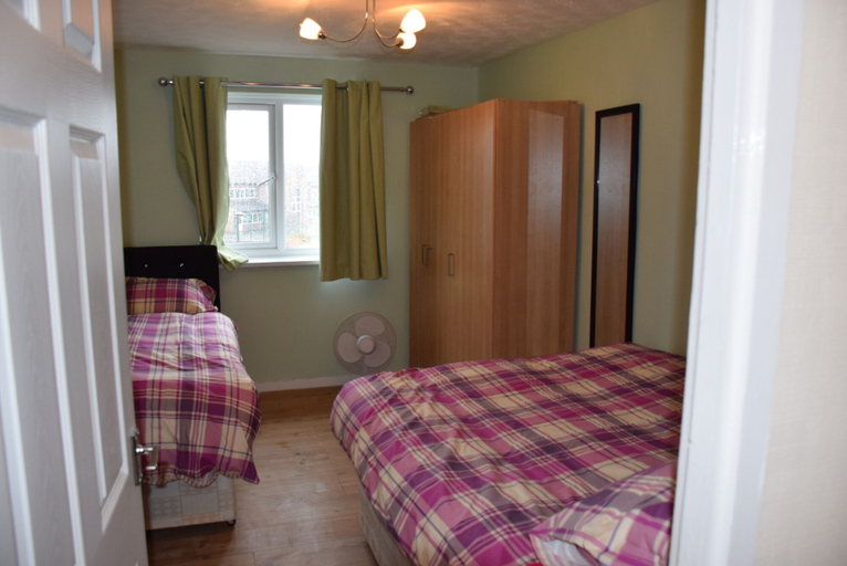 Bedroom 2, granary, London