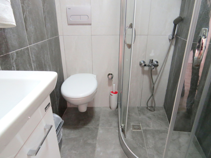 Bathroom 3, Istanberry - Paradise Apartments, Beyoğlu