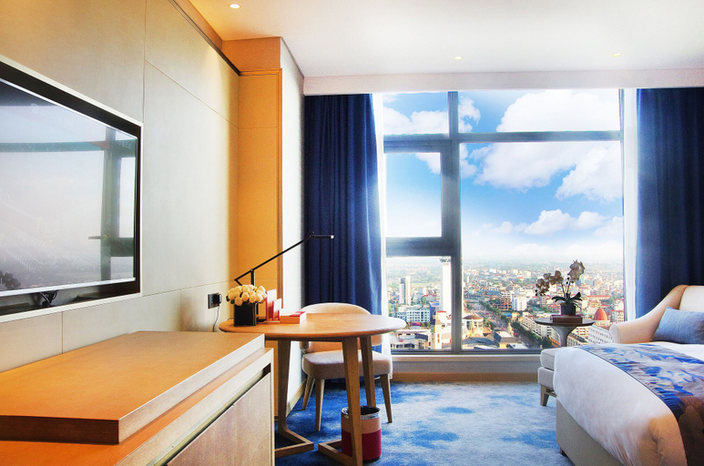 Bedroom 4, Ramada Plaza Dongxing City Center, Móng Cái