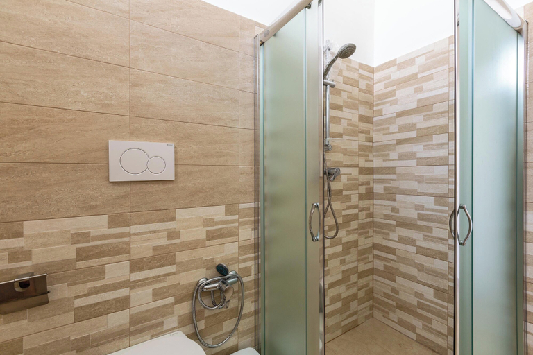 Bathroom 5, Villa Goa, Lecce