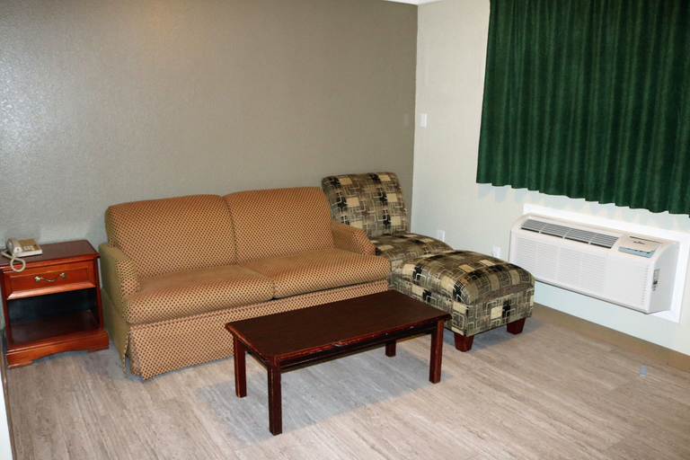 Others 4, Deluxe Inn Motel, Calcasieu