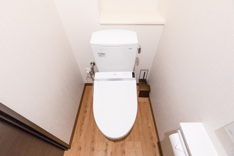 Bathroom 4, Cococious Monpa, Chatan