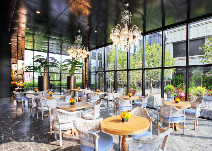 Food & Drinks 2, Crowne Plaza SHANGHAI JINSHAN by IHG, Shanghai