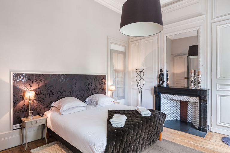Bedroom 4, La Maison du Champlain, Nord