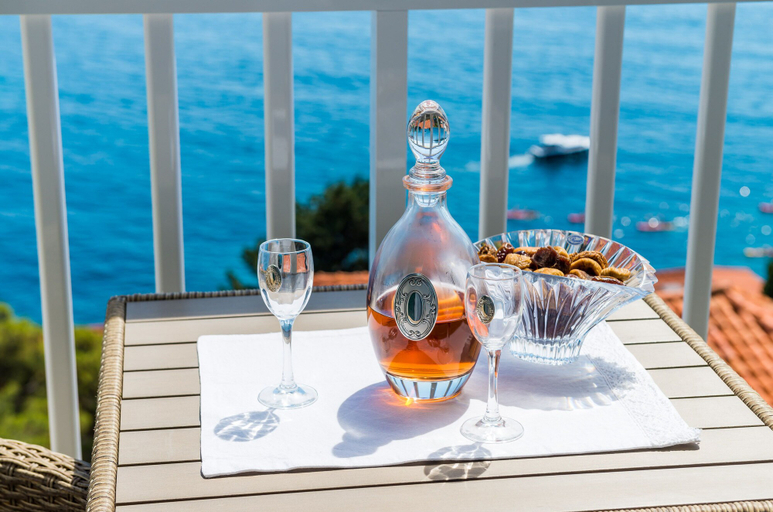 Food & Drinks 3, Apartments Lazarin, Dubrovnik