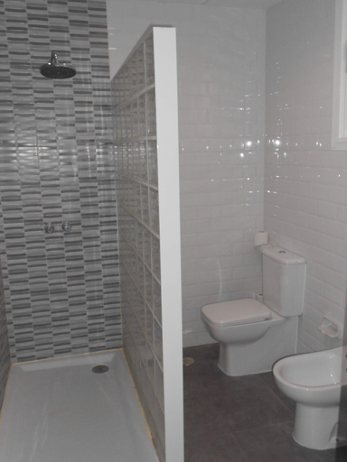 Bathroom 5, Pensión Pérez Montilla, Sevilla