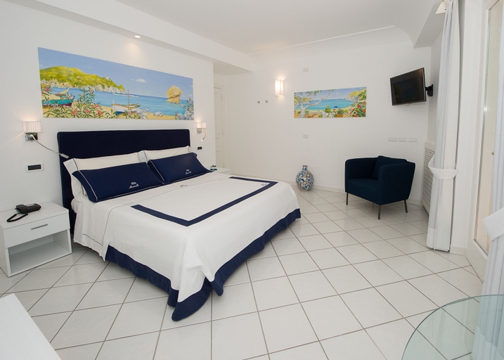 Bedroom 3, Villa Marinella, Napoli