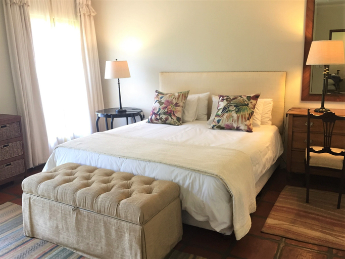 Bedroom 2, Navarre Farm Cottages, Cape Winelands