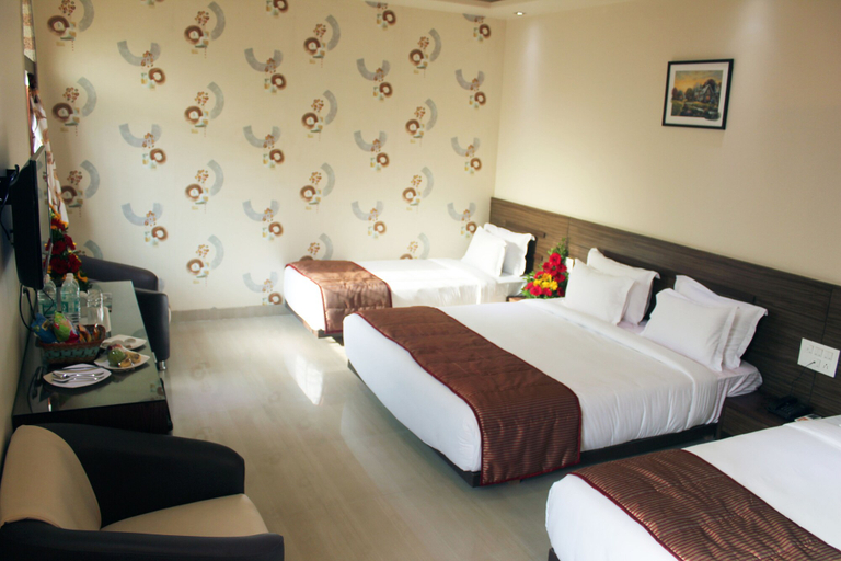 Bedroom 4, Hotel Vir Sai, Ahmadnagar