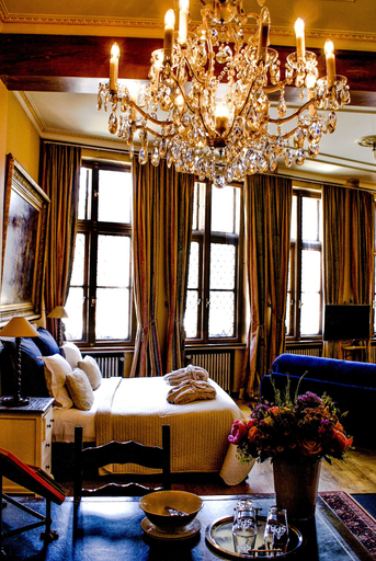 Bedroom 4, Huyze Die Maene, West-Vlaanderen