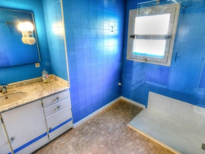 Bathroom 4, Casa Freser, Girona