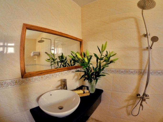 Bathroom 3, Aquaki Resort & Spa, Hà Tiên