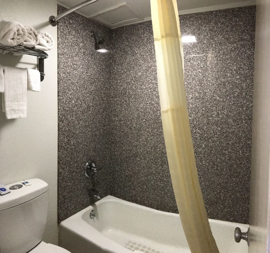 Bathroom 4, Best Budget Inn - Abilene, Taylor