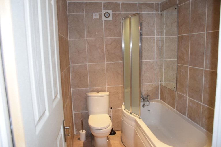 Bathroom, granary, London