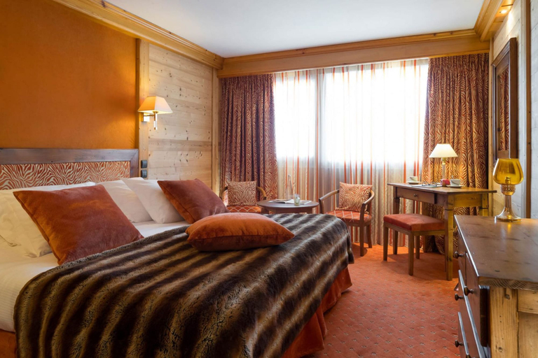 Bedroom 4, Hotel Carlina Courchevel, Savoie