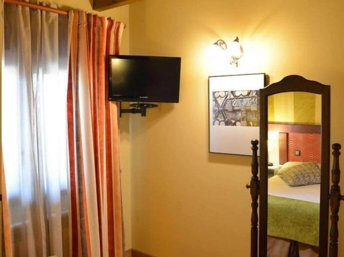 Bedroom 2, Posada Bernabales, Cantabria