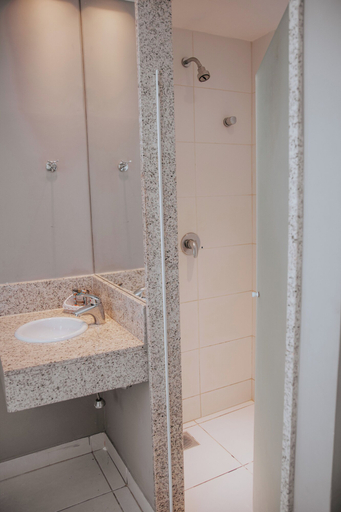 Bathroom 5, Rede Andrade Lapa, Rio de Janeiro