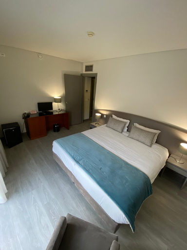 Bedroom 3, Apulia Praia Hotel, Esposende