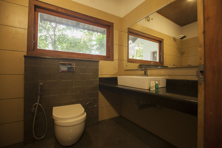 Bathroom 3, Edakkal Hermitage, Wayanad