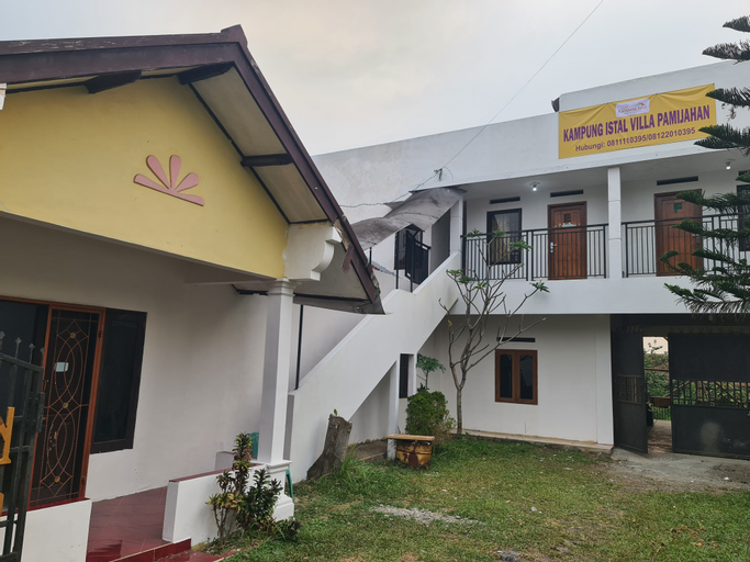 Kampung Istal Villa Pamijahan, Bogor