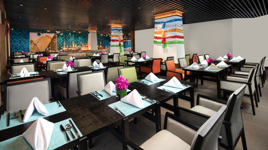 Food & Drinks 5, Holiday Inn BATANG by IHG, Garzê Tibetan