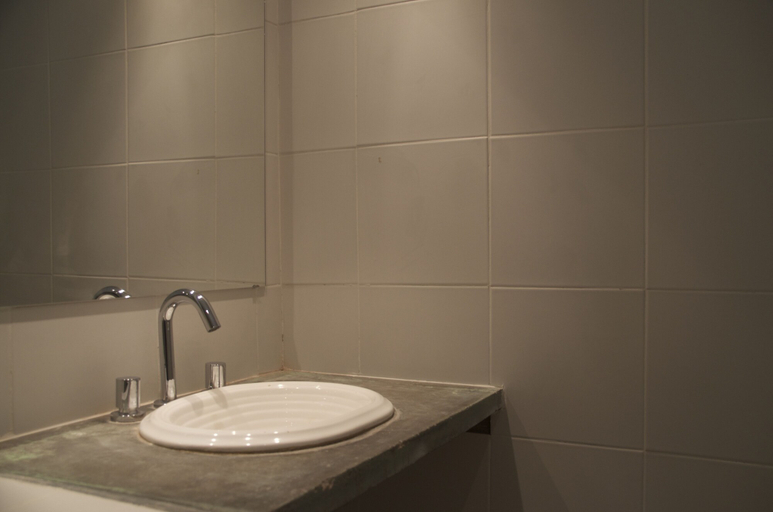 Bathroom 3, Residencia Pioneros, Bariloche