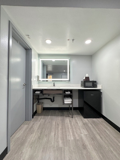 Others 5, Express Inn & Suites, San Bernardino
