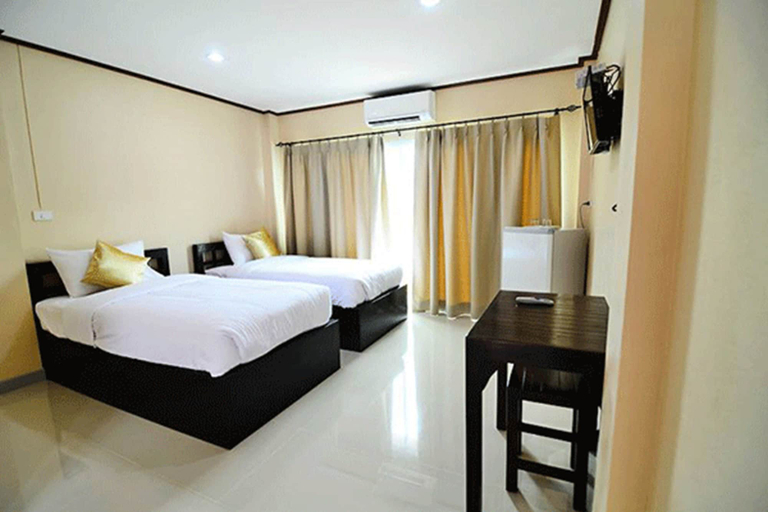 Bedroom 5, Laksasuk House, Mae Sot