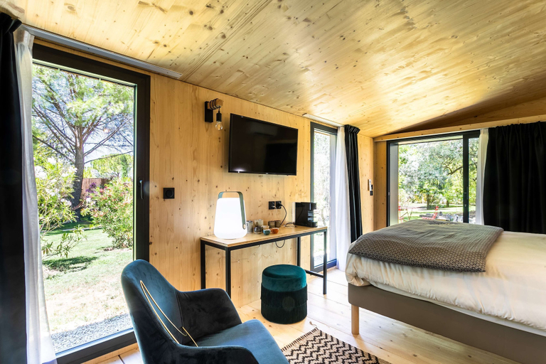 Bedroom 3, Best Western Sevan Parc Hotel, Vaucluse