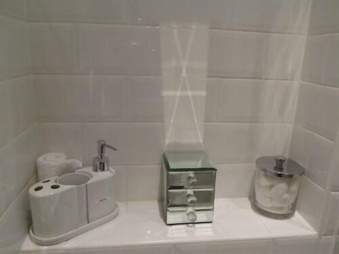 Bathroom 3, Senlac Guesthouse, East Sussex