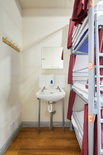 Bathroom 4, St Christopher's Inn, Shepherd's Bush - Hostel, London