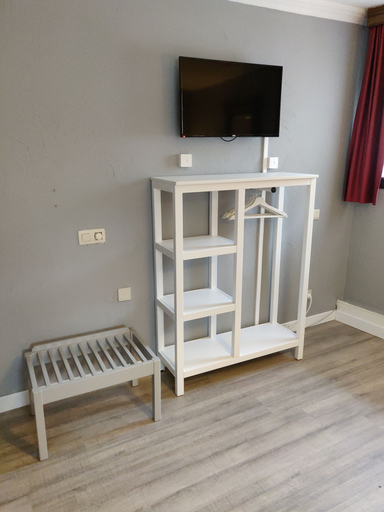 Others 5, Bokrijks Hotel, Limburg