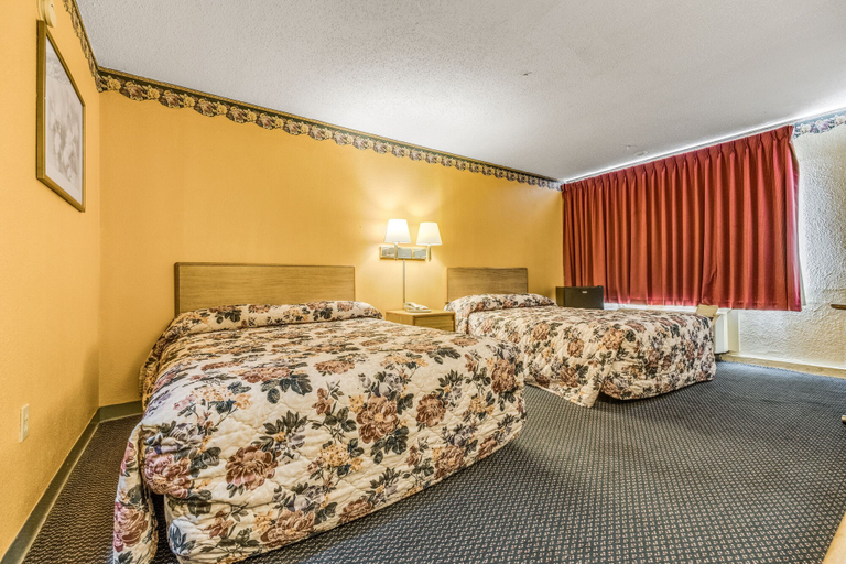 Bedroom 4, Camelot INN, Potter