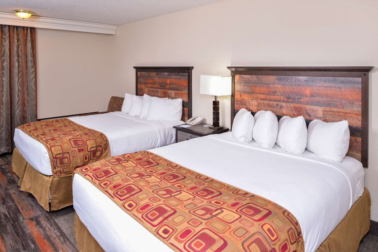 Bedroom 3, Best Western Kelly Inn, Yankton