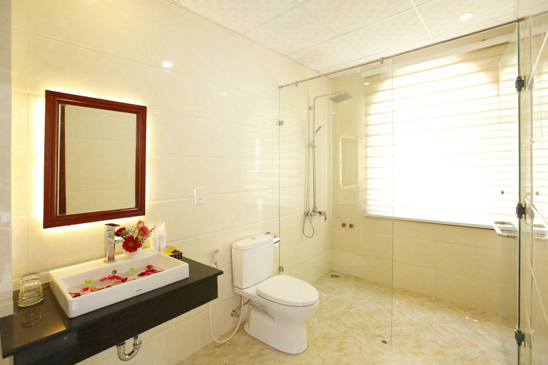 Bathroom 3, Eden Hoi An Villas, Da Nang