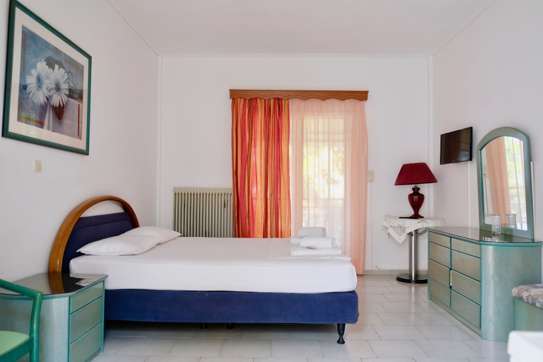 Bedroom 3, Dennis House, Central Greece