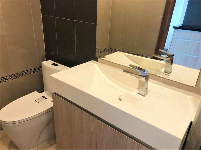 Bathroom 4, Laguna Beach Resort 2 Studio Condo Pattaya, Pattaya