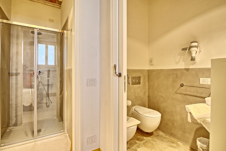 Bedroom 5, Villa Eden, Florence